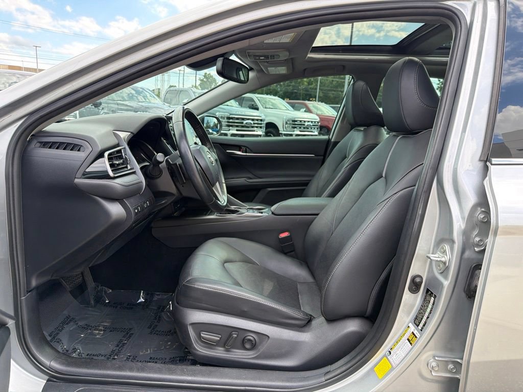 Used 2021 Toyota Camry XSE w/ Navigation Package FWD image 11