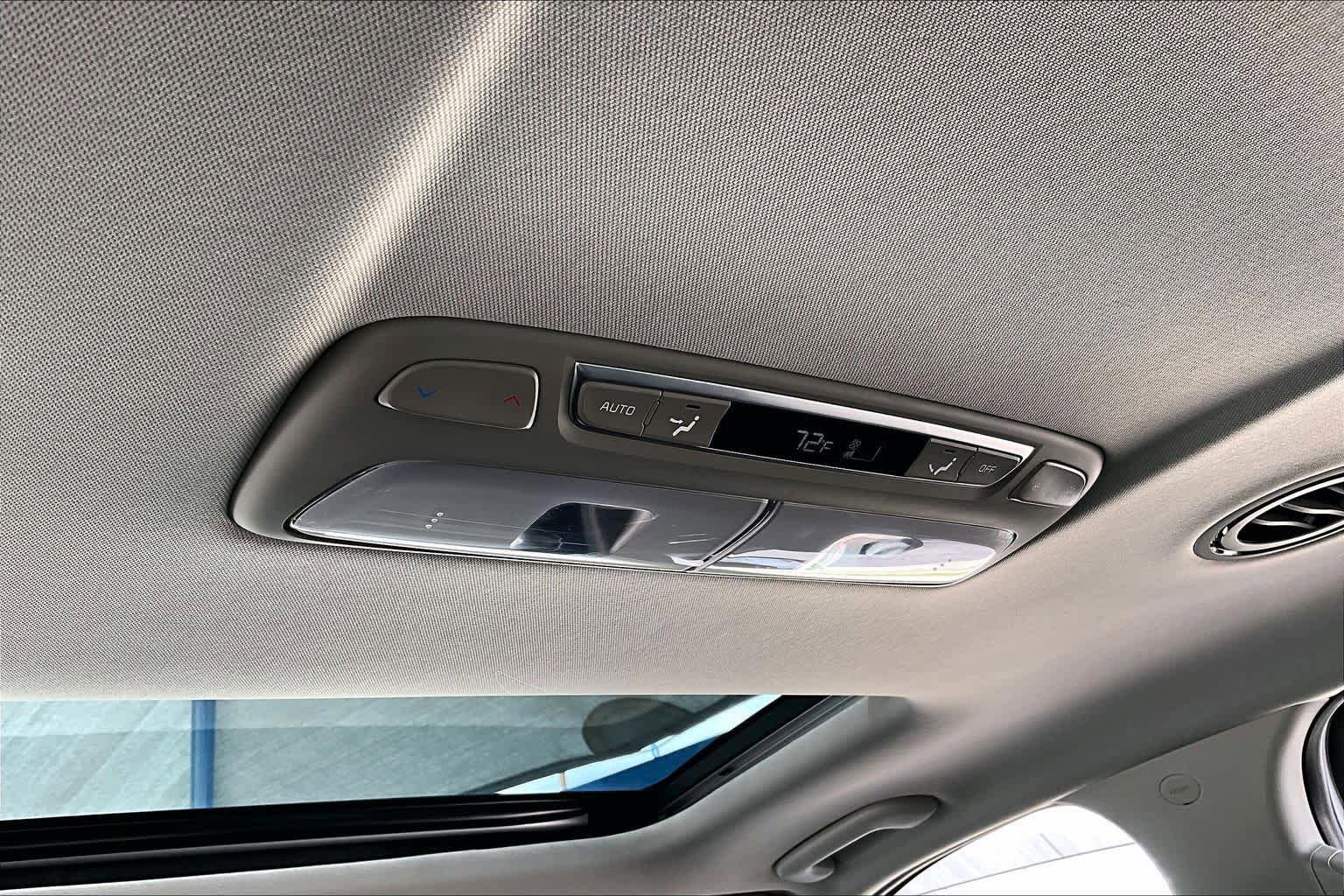 Used 2025 Kia Telluride S FWD image 33