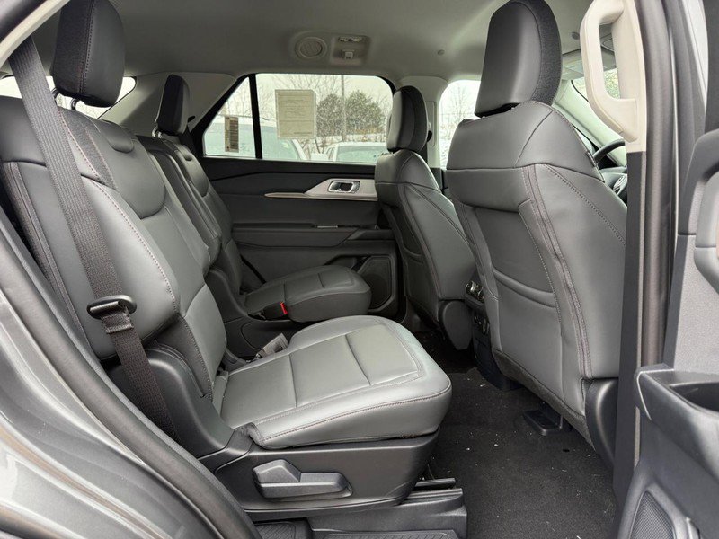 New 2026 Ford Explorer Active w/ Active Comfort Package image 7