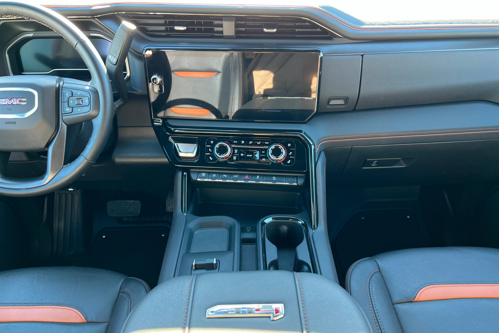 Certified 2025 GMC Sierra 2500 AT4 image 14