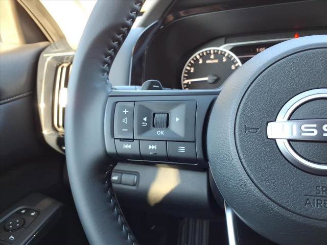 Certified 2025 Nissan Pathfinder SV image 20