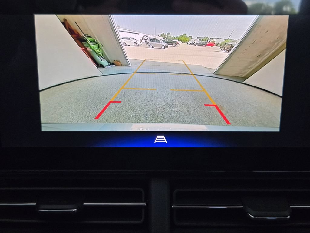 New 2026 Chevrolet Trax RS w/ Driver Confidence Package FWD image 19