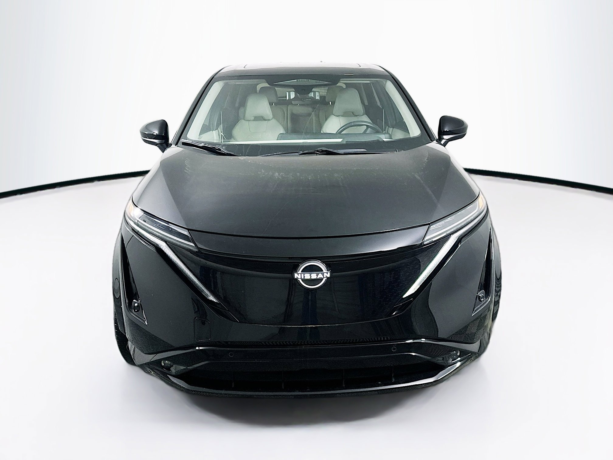 Used 2023 Nissan Ariya FWD image 2