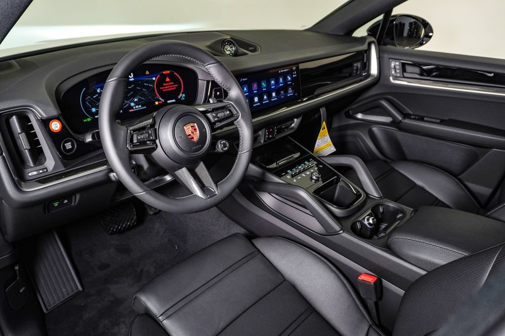 New 2026 Porsche Cayenne Coupe AWD/4WD image 4