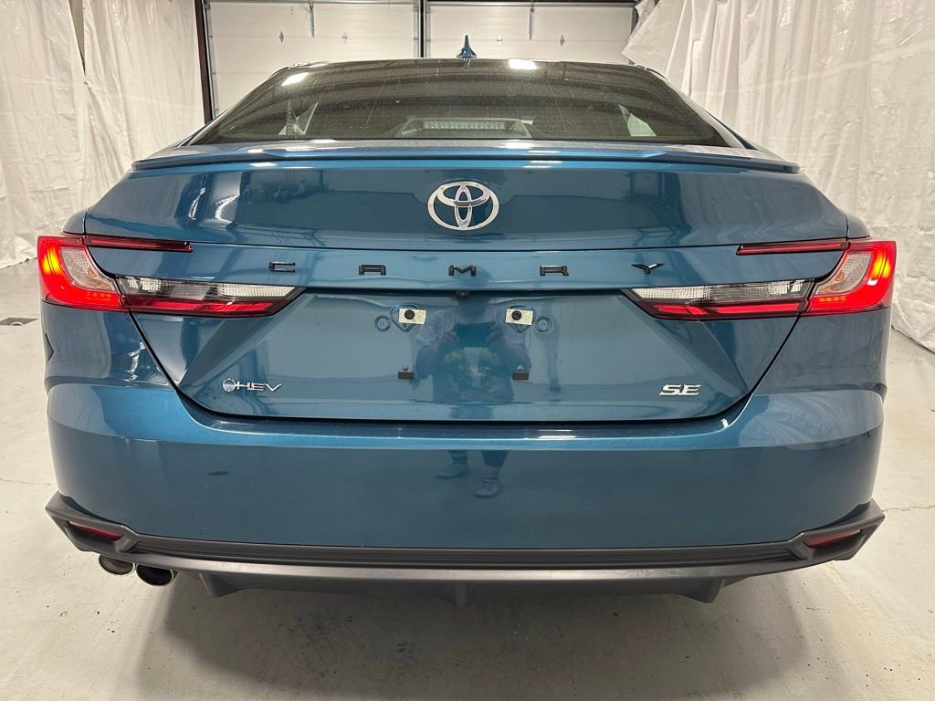 Used 2026 Toyota Camry SE FWD image 6