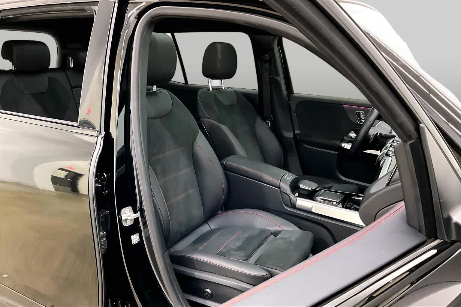 Certified 2023 Mercedes-Benz GLB 250 image 9