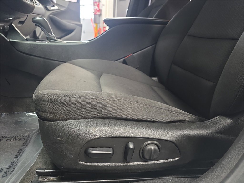 Certified 2020 Chevrolet Malibu LT image 27