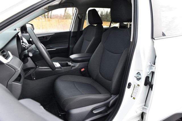 Used 2024 Toyota RAV4 LE image 17