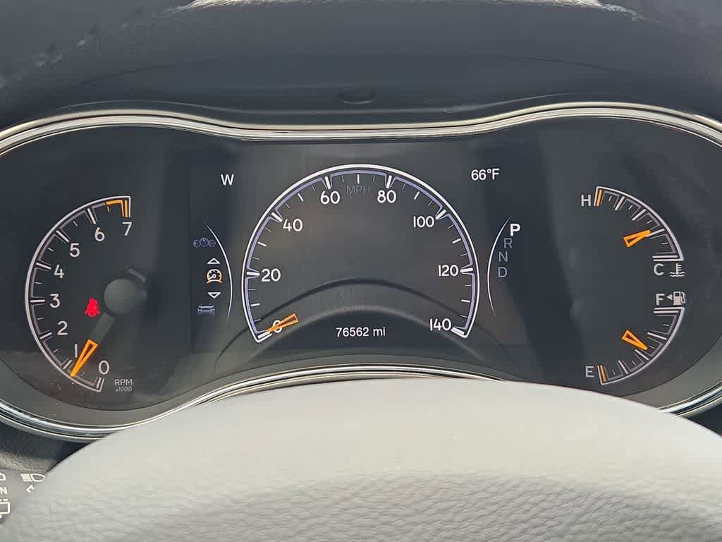 Used 2019 Jeep Grand Cherokee Laredo w/ Laredo X Package RWD image 33