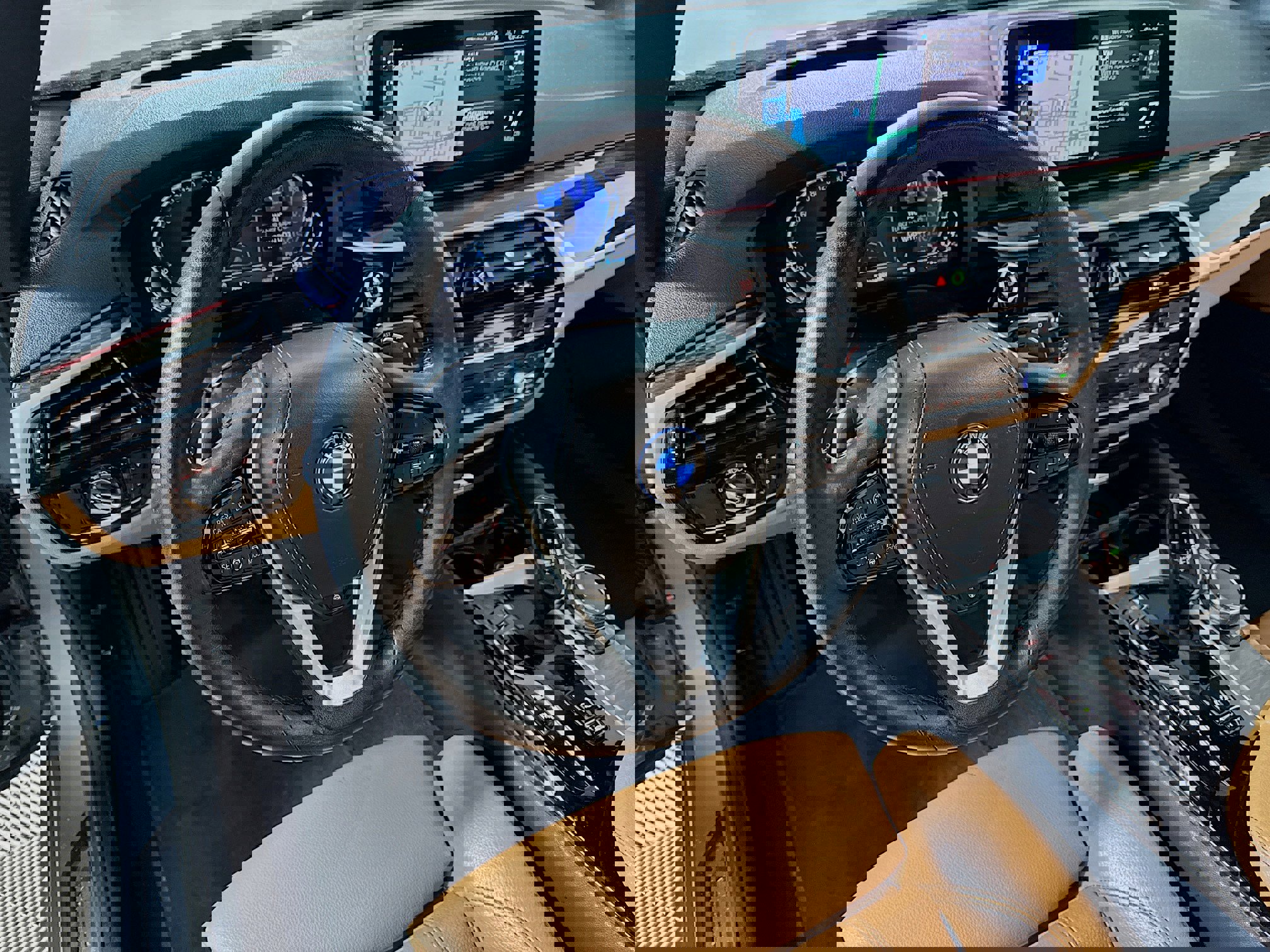 Used 2023 BMW 530e xDrive w/ Executive Package image 25