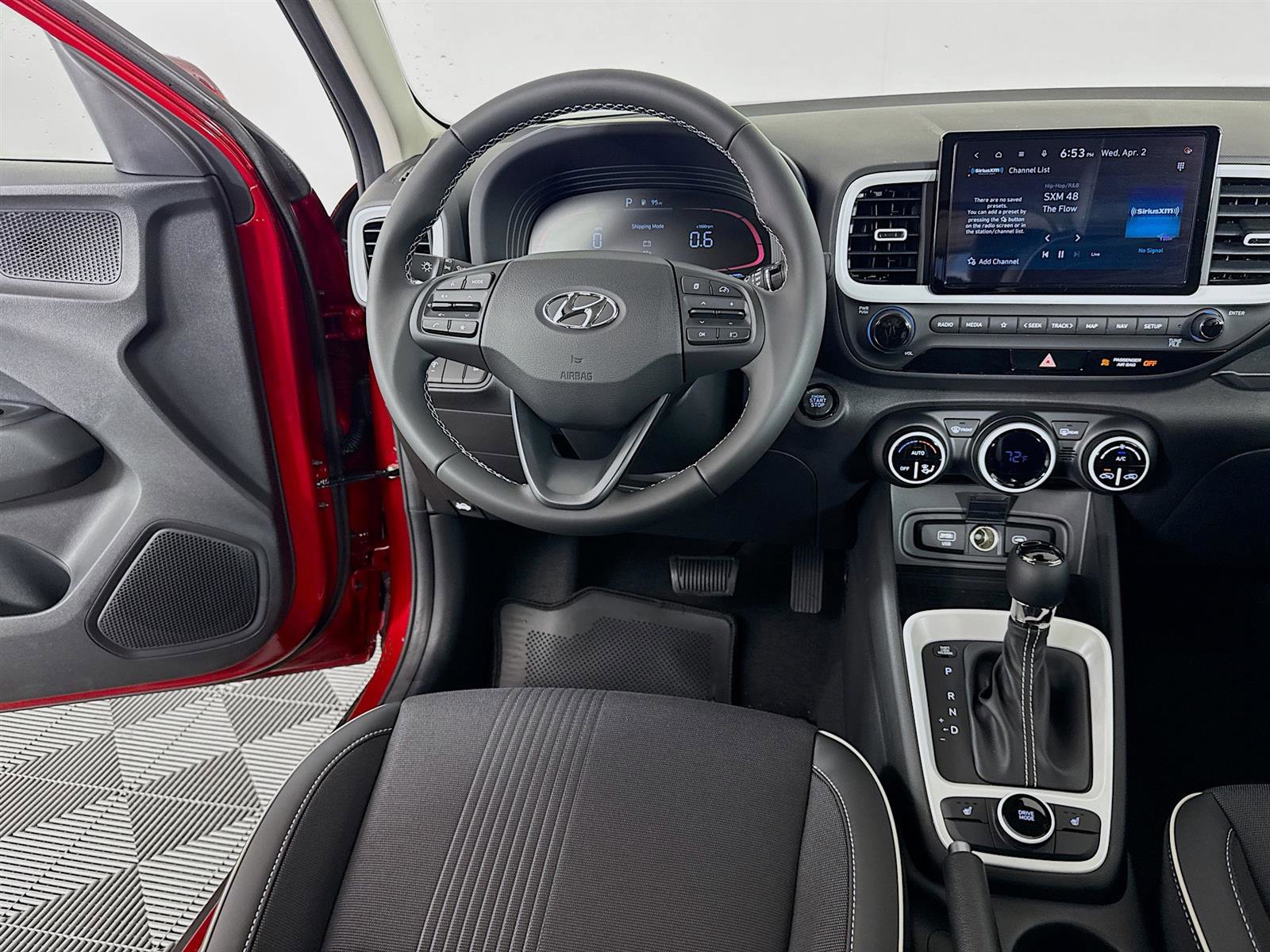 New 2025 Hyundai Venue Limited image 23