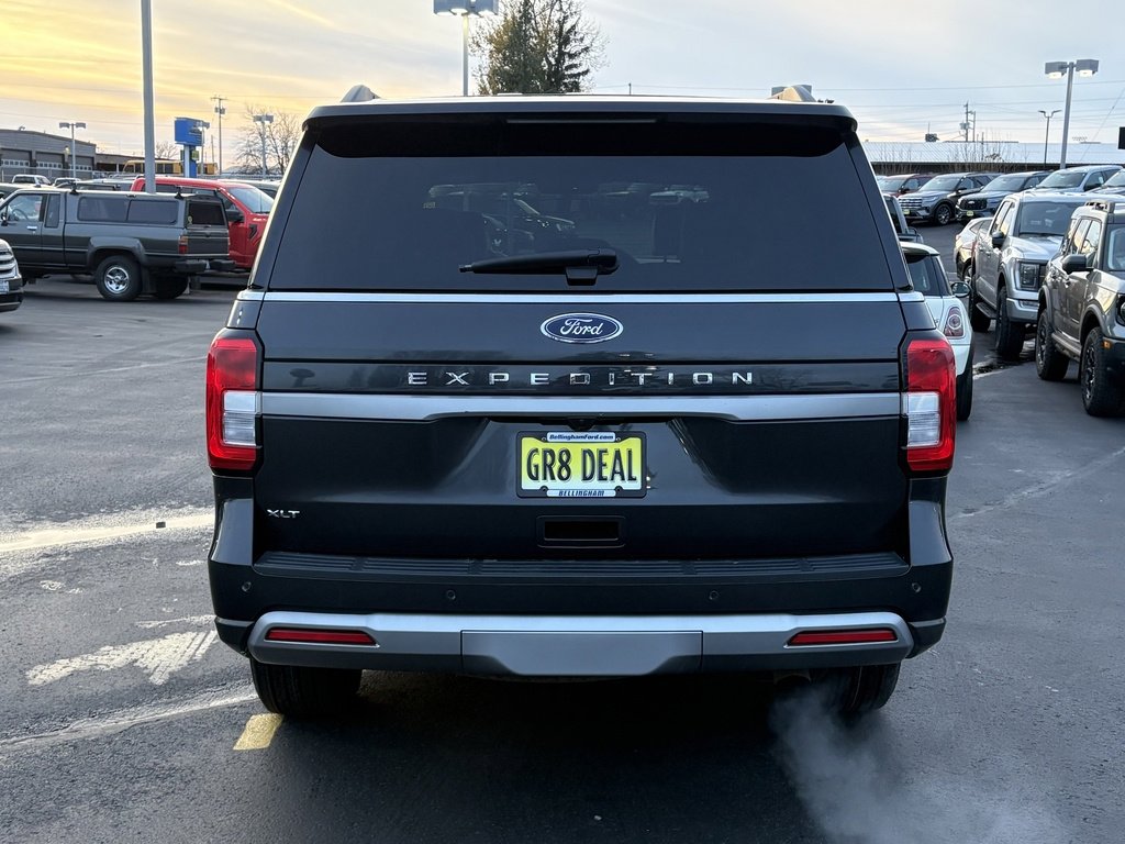 Certified 2024 Ford Expedition XLT image 6