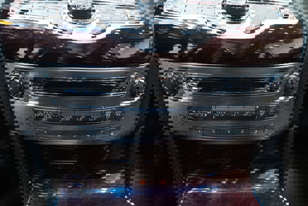 Used 2015 INFINITI Q70 L 3.7 image 21