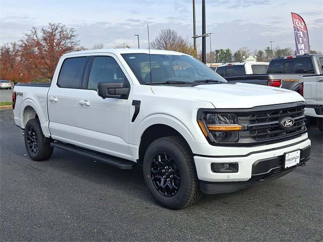 New 2025 Ford F150 XLT w/ Equipment Group 302A MID image 2