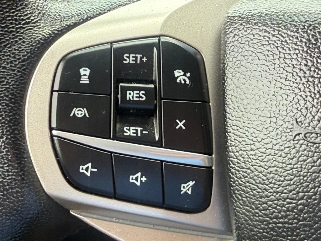 Used 2022 Ford Explorer Limited w/ Equipment Group 301A RWD image 30