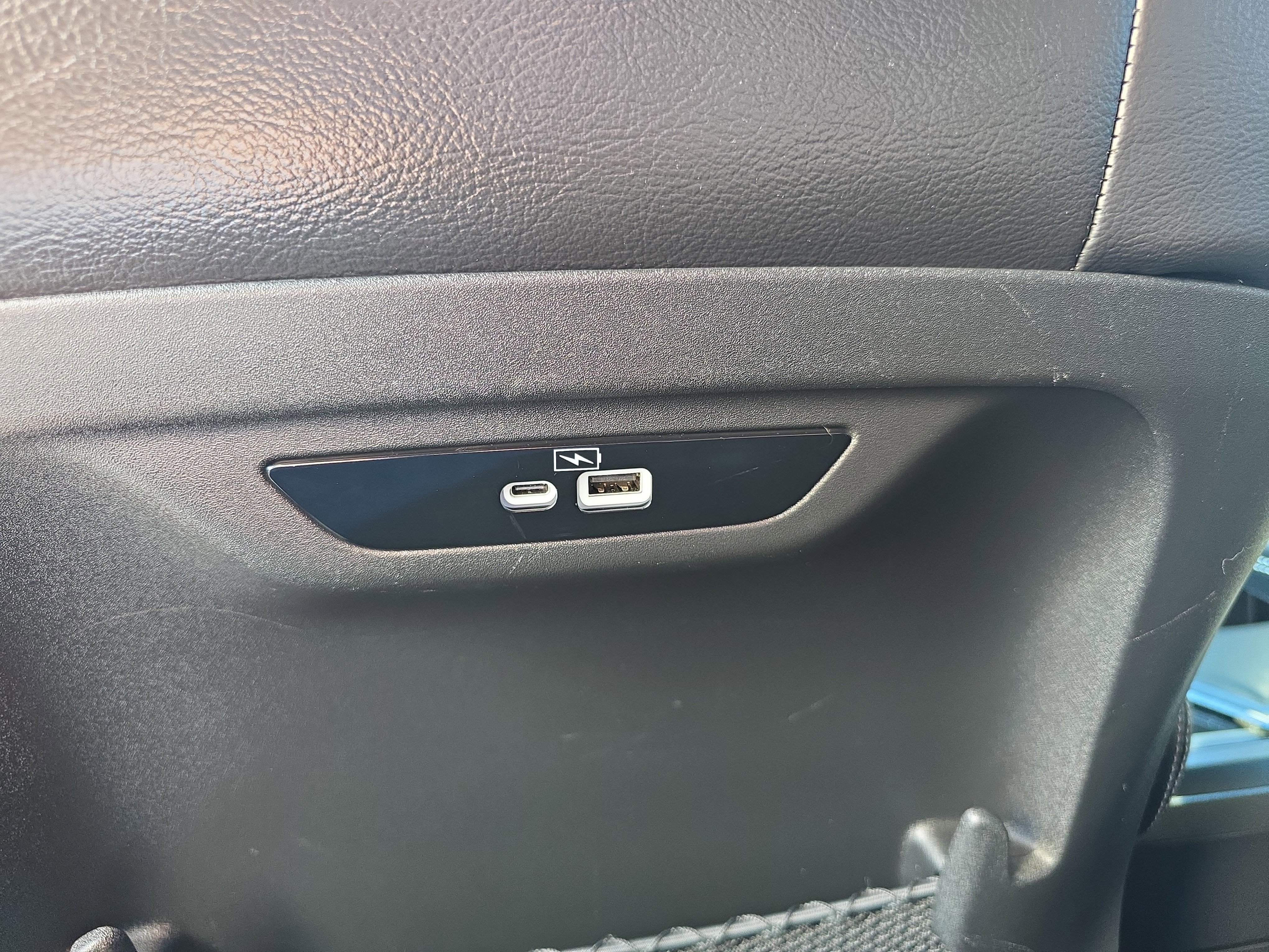 Used 2021 Chrysler Pacifica Touring-L w/ S Appearance Package image 16