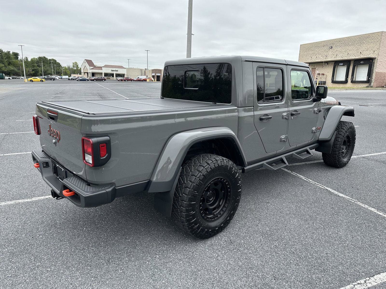 Used 2023 Jeep Gladiator Mojave w/ Cold Weather Group AWD/4WD image 7