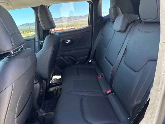 Used 2022 Jeep Renegade Trailhawk w/ Trailer Tow Group image 22