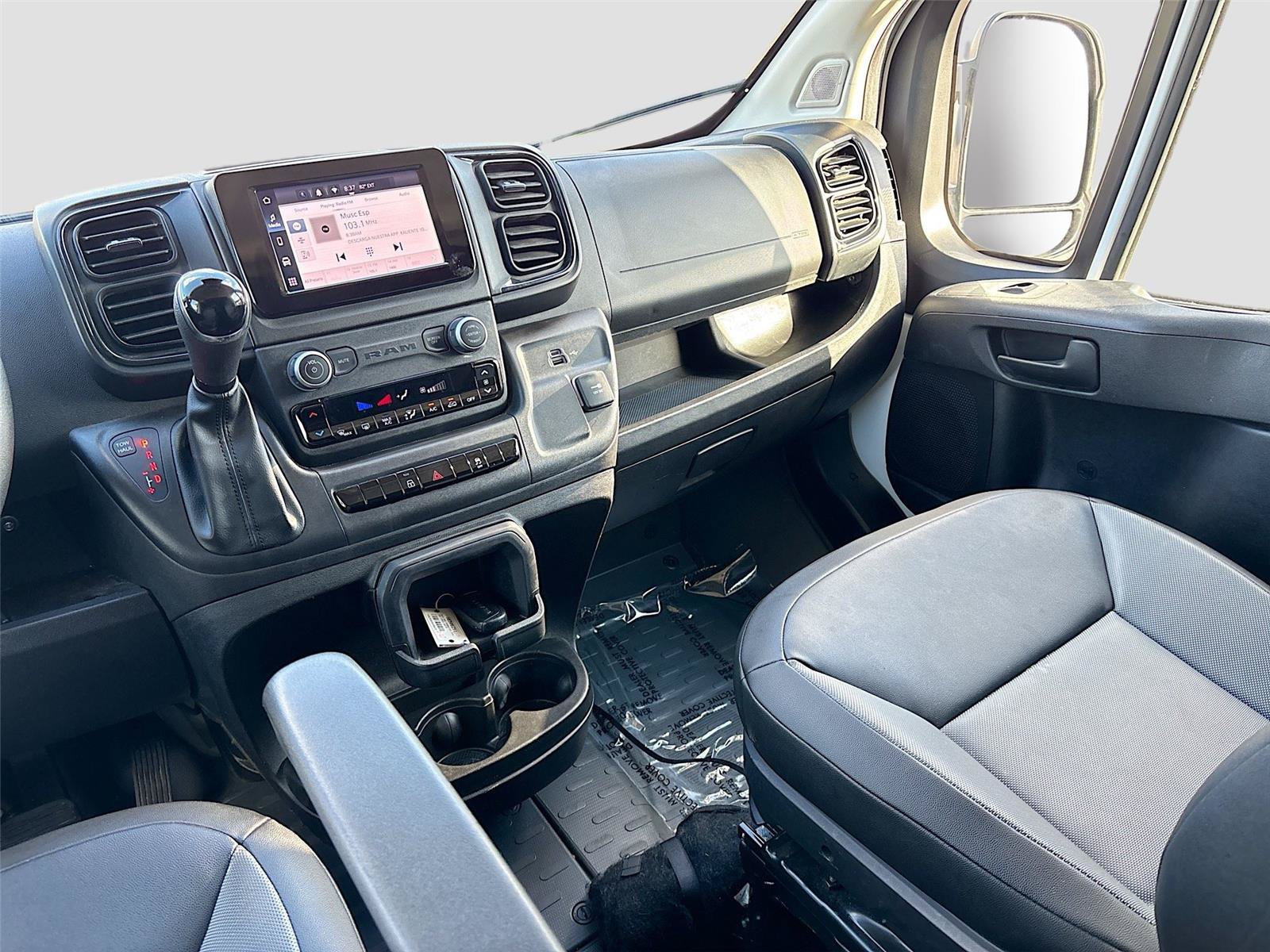 Used 2025 RAM ProMaster 2500 w/ Convenience Group FWD image 21