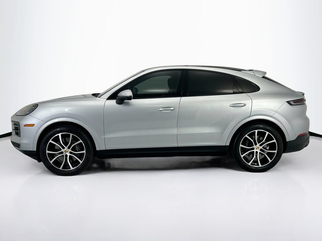 Used 2024 Porsche Cayenne Coupe AWD/4WD image 8