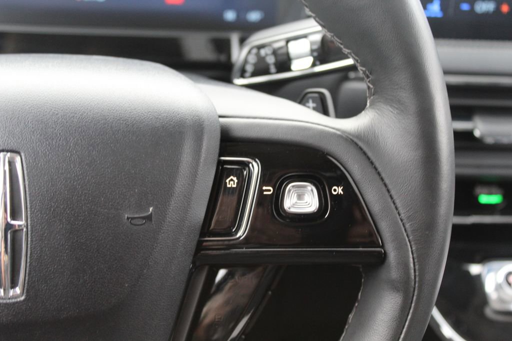 Used 2024 Lincoln Corsair Reserve w/ Equipment Group 201A image 10