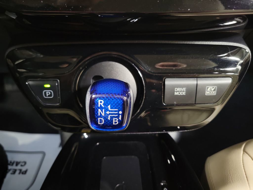 Used 2019 Toyota Prius XLE image 16
