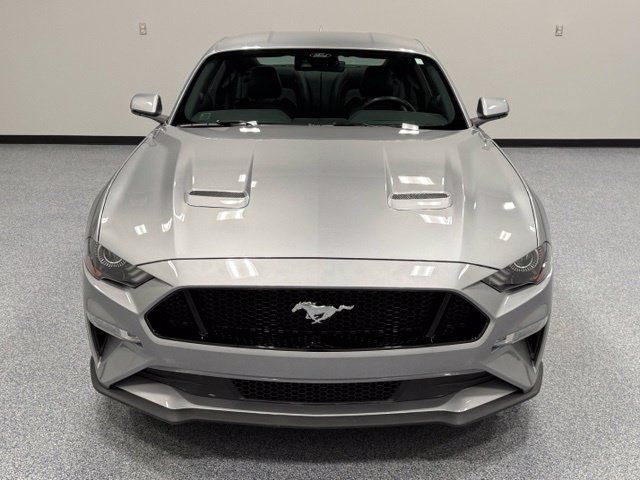 Used 2022 Ford Mustang GT Premium w/ Equipment Group 401A RWD image 4