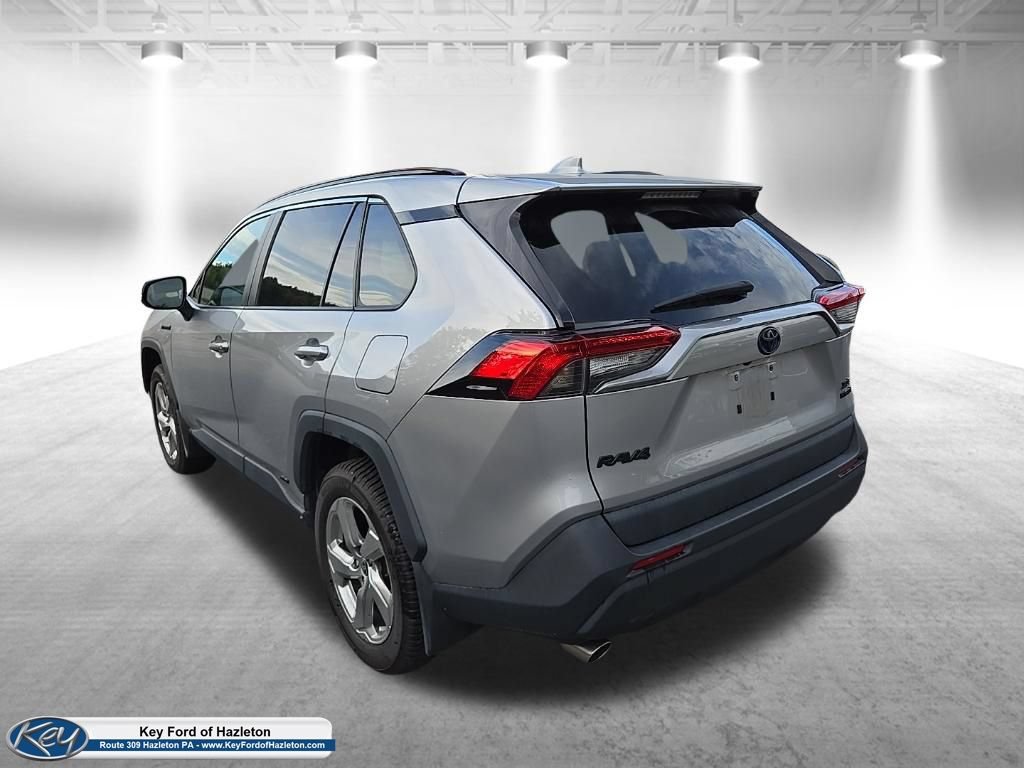 Used 2021 Toyota RAV4 AWD Hybrid image 8