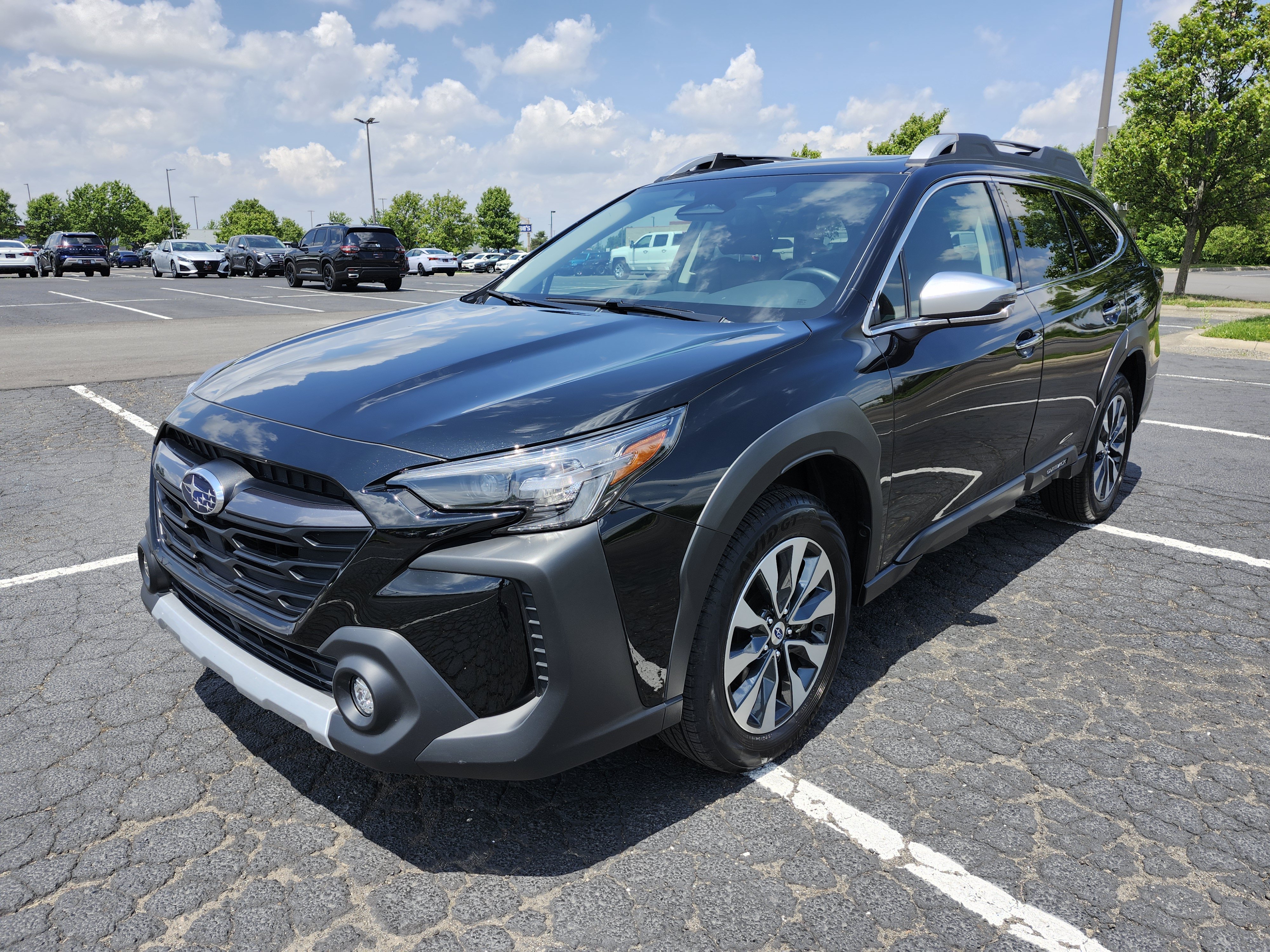 Used 2025 Subaru Outback Touring AWD/4WD image 15