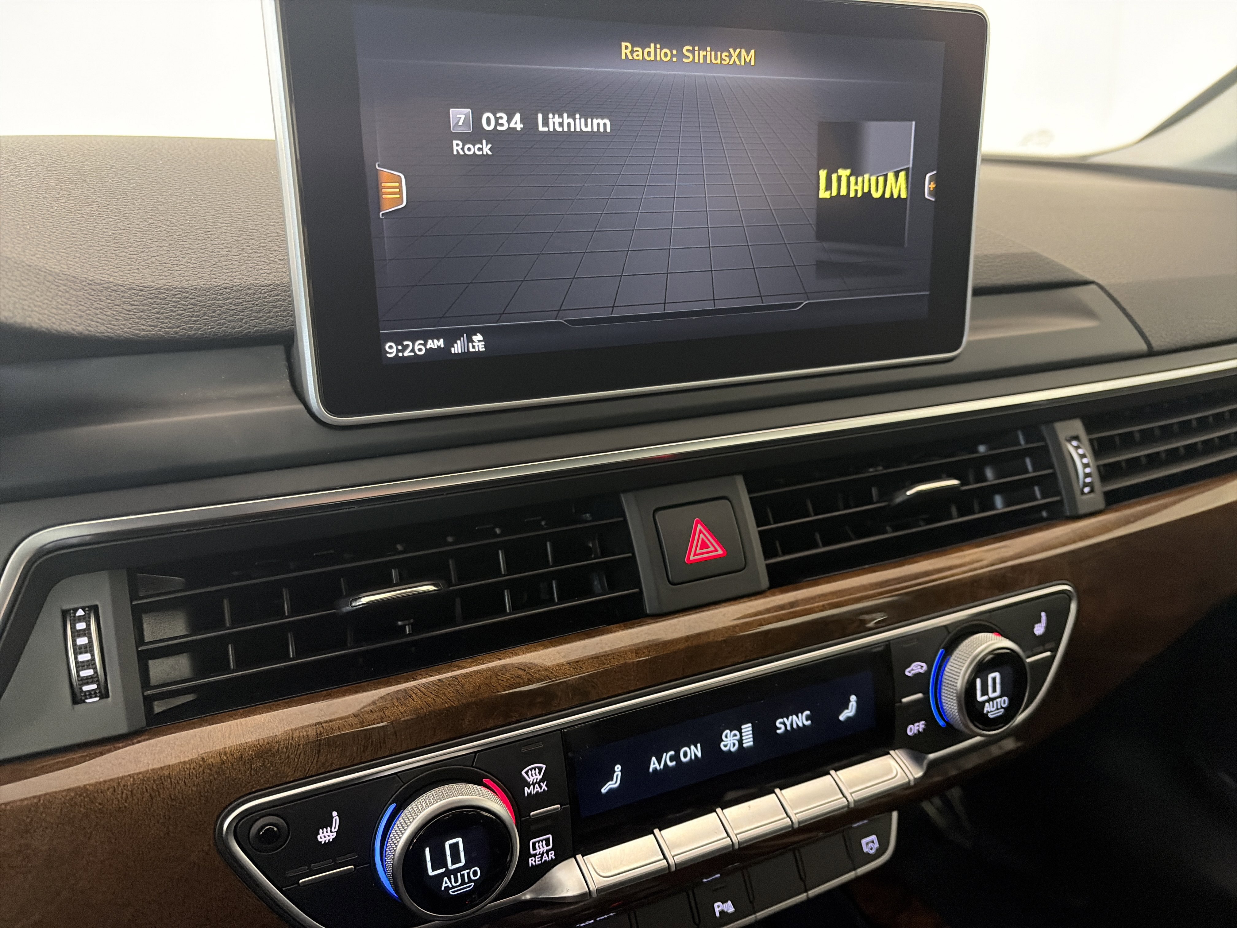 Used 2019 Audi A4 2.0T Premium Plus w/ Premium Plus Package image 21