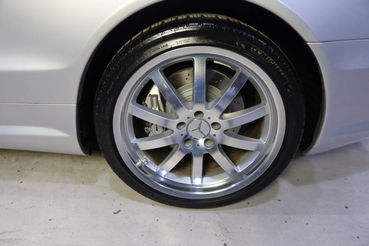 Used 2005 Mercedes-Benz SL 55 AMG SL 55 AMG 2dr Convertible image 42