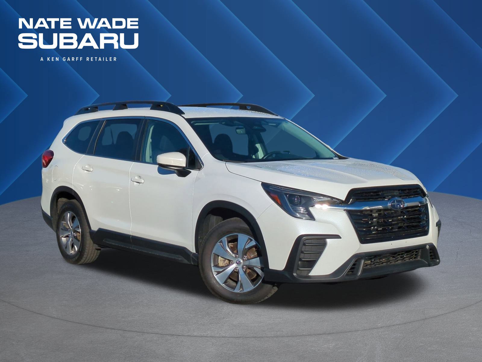 Used 2024 Subaru Ascent Premium w/ Convenience Package image 1