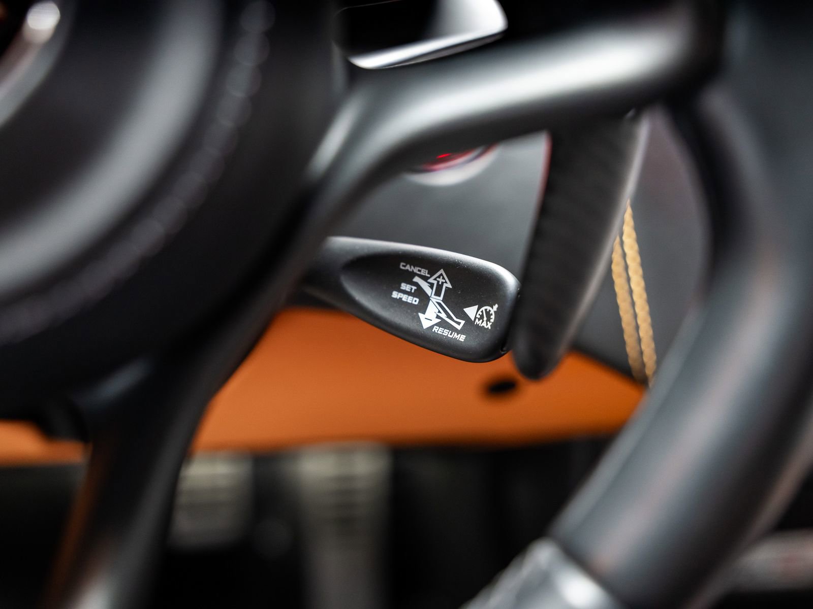 Used 2017 McLaren 570S Coupe RWD image 46