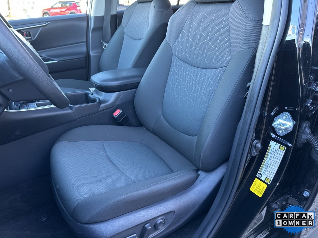 Used 2024 Toyota RAV4 XLE image 62