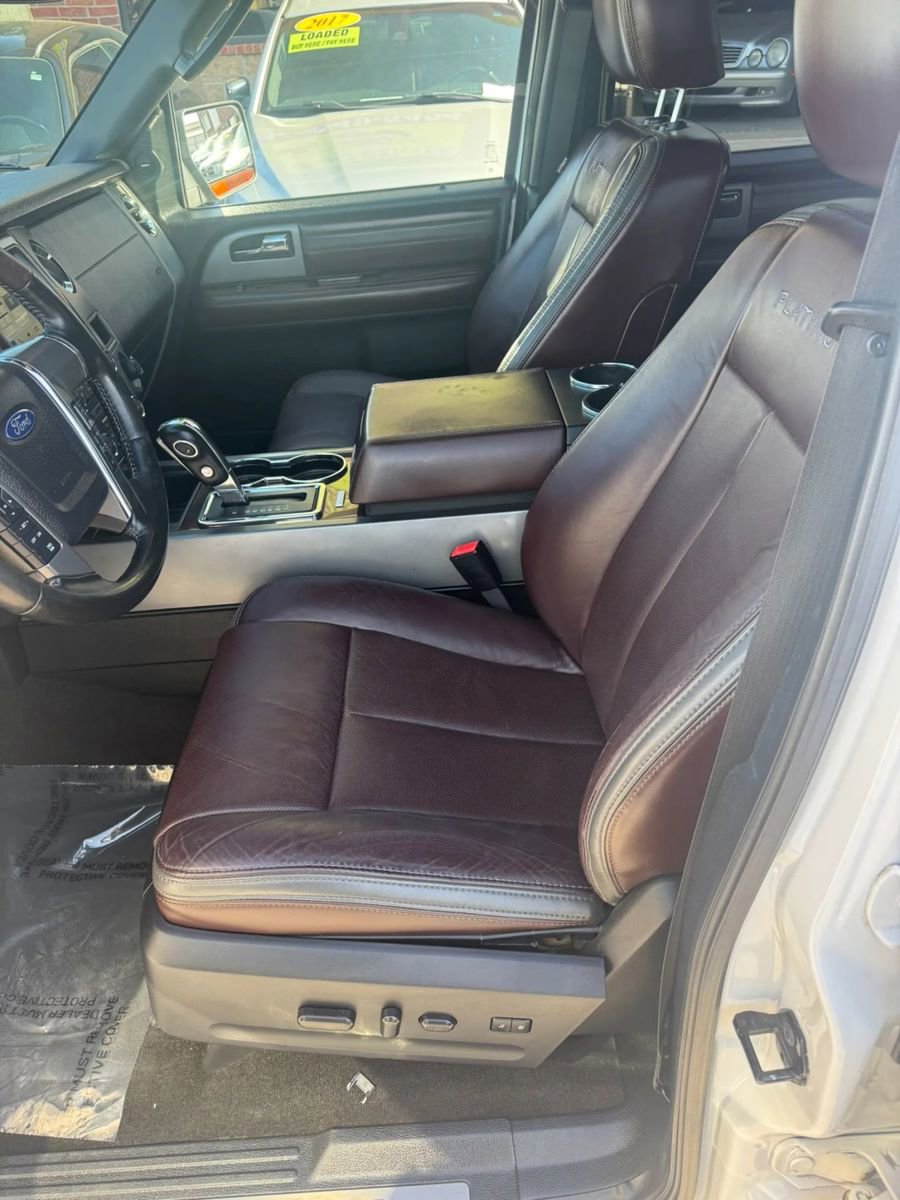 Used 2017 Ford Expedition Platinum RWD image 10