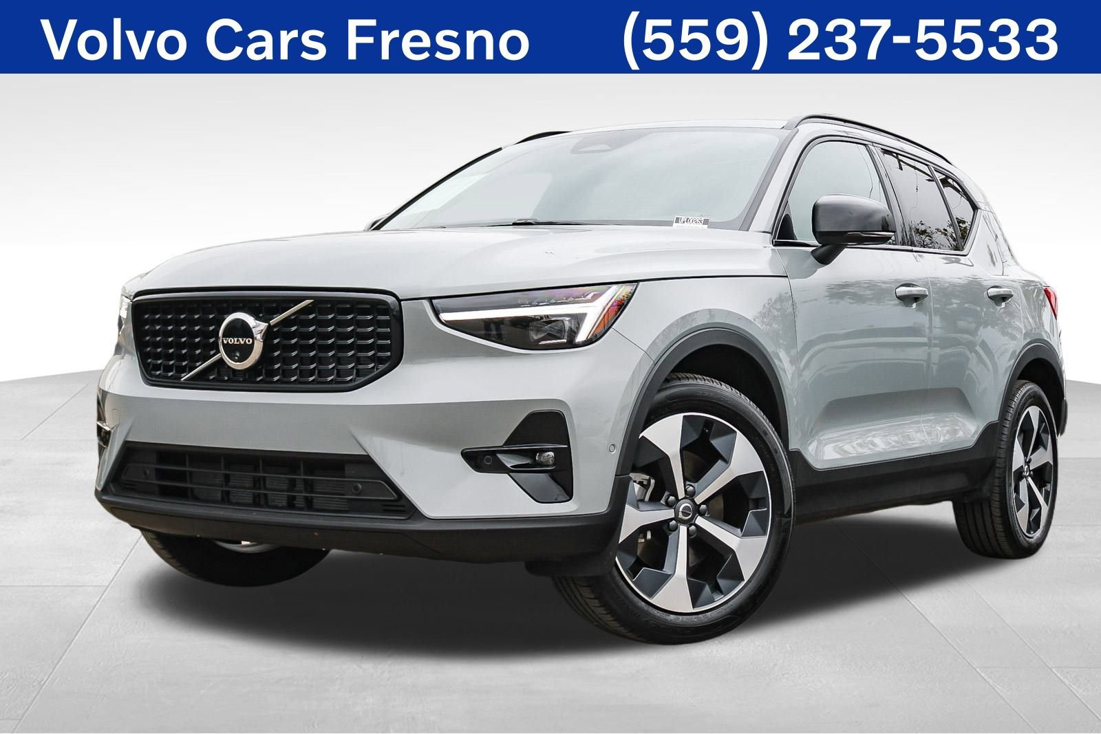 Used 2026 Volvo XC40 B5 Plus w/ Protection Package Premier image 1