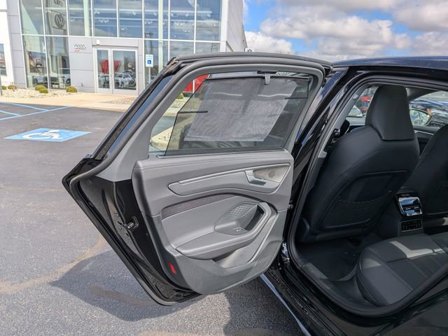 New 2026 Audi A6 Premium Plus AWD/4WD image 14