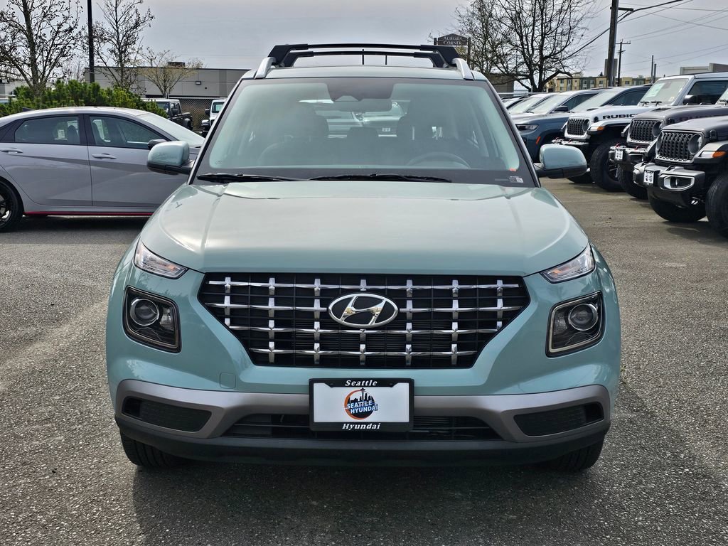 New 2026 Hyundai Venue SEL FWD image 2