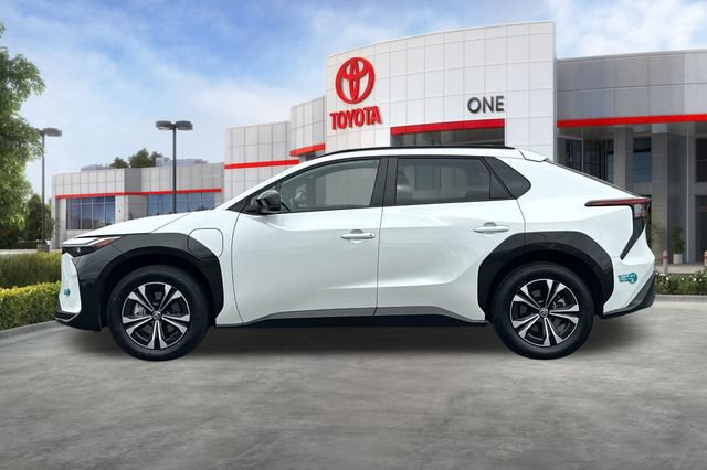 Certified 2025 Toyota bZ4X FWD image 9