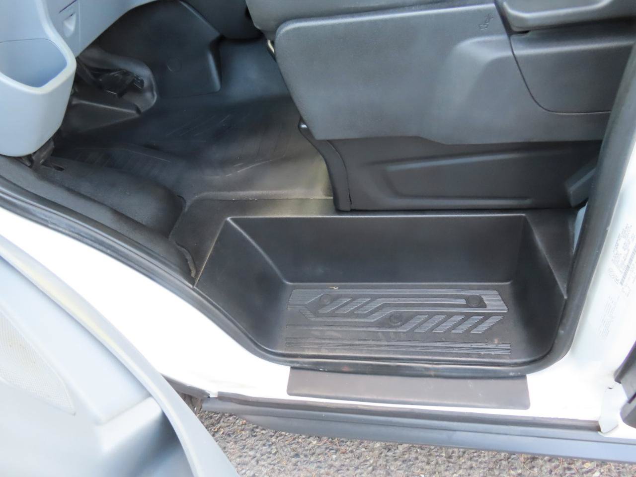 Used 2018 Ford Transit 150 130 Low Roof RWD image 22