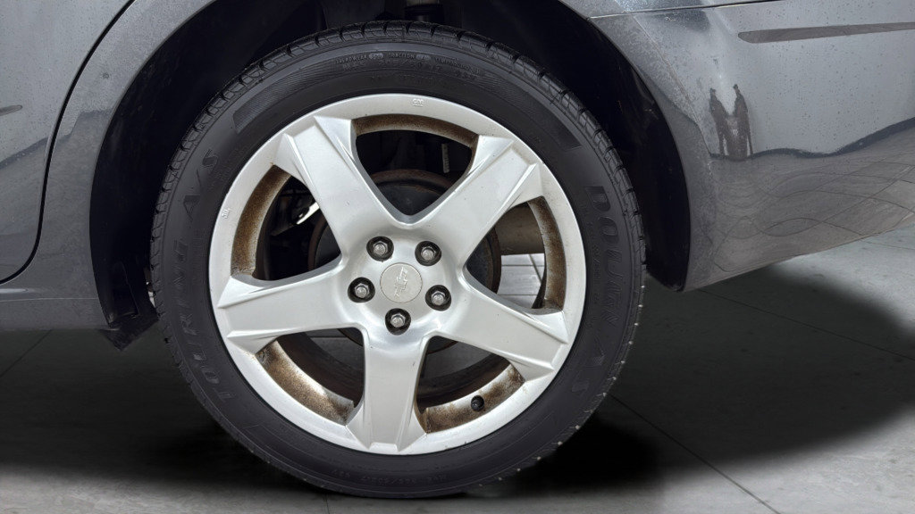 Used 2015 Chevrolet Sonic LTZ image 33