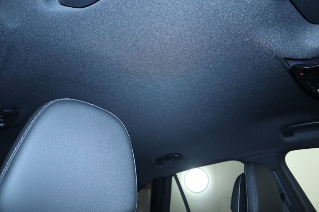 Used 2025 Mercedes-Benz GLC 300 image 18