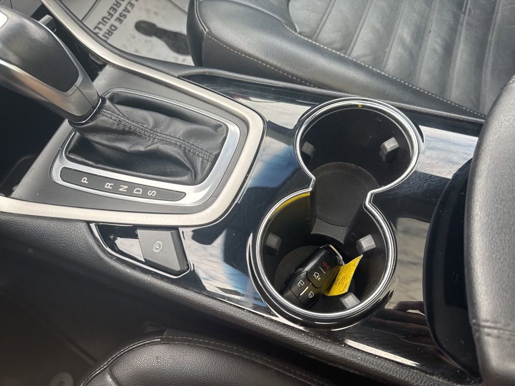 Used 2015 Ford Edge SEL w/ Equipment Group 201A image 25