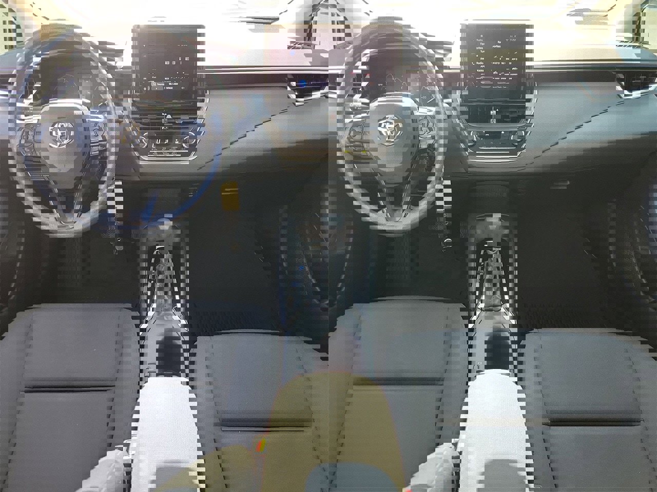 Used 2023 Toyota Corolla LE image 12