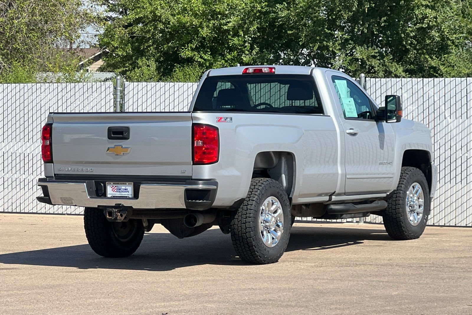 Used 2016 Chevrolet Silverado 3500 LT w/ LT Convenience Package AWD/4WD image 4