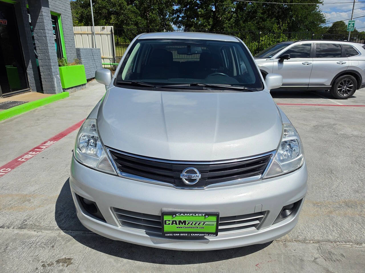 Used 2012 Nissan Versa Hatchback w/ SL Navigation Pkg FWD image 7