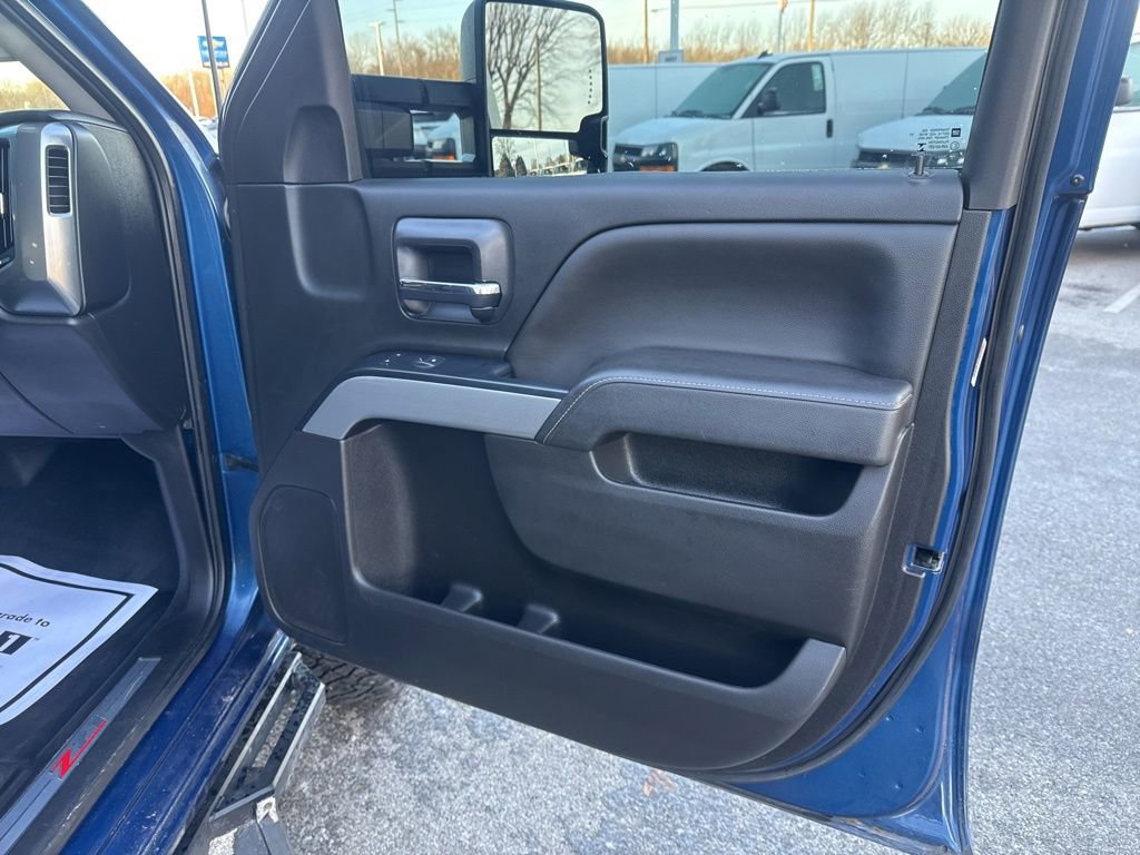 Used 2017 Chevrolet Silverado 2500 LT image 26