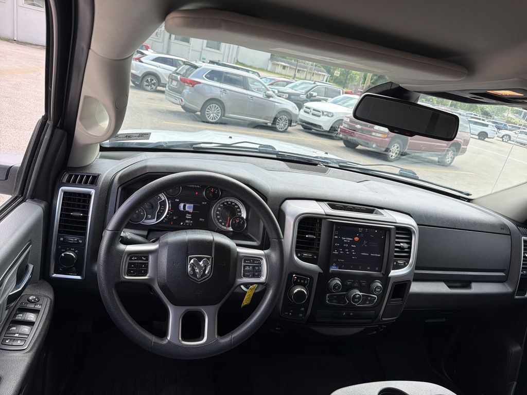 Used 2023 RAM 1500 Classic SLT w/ Electronics Group AWD/4WD image 14