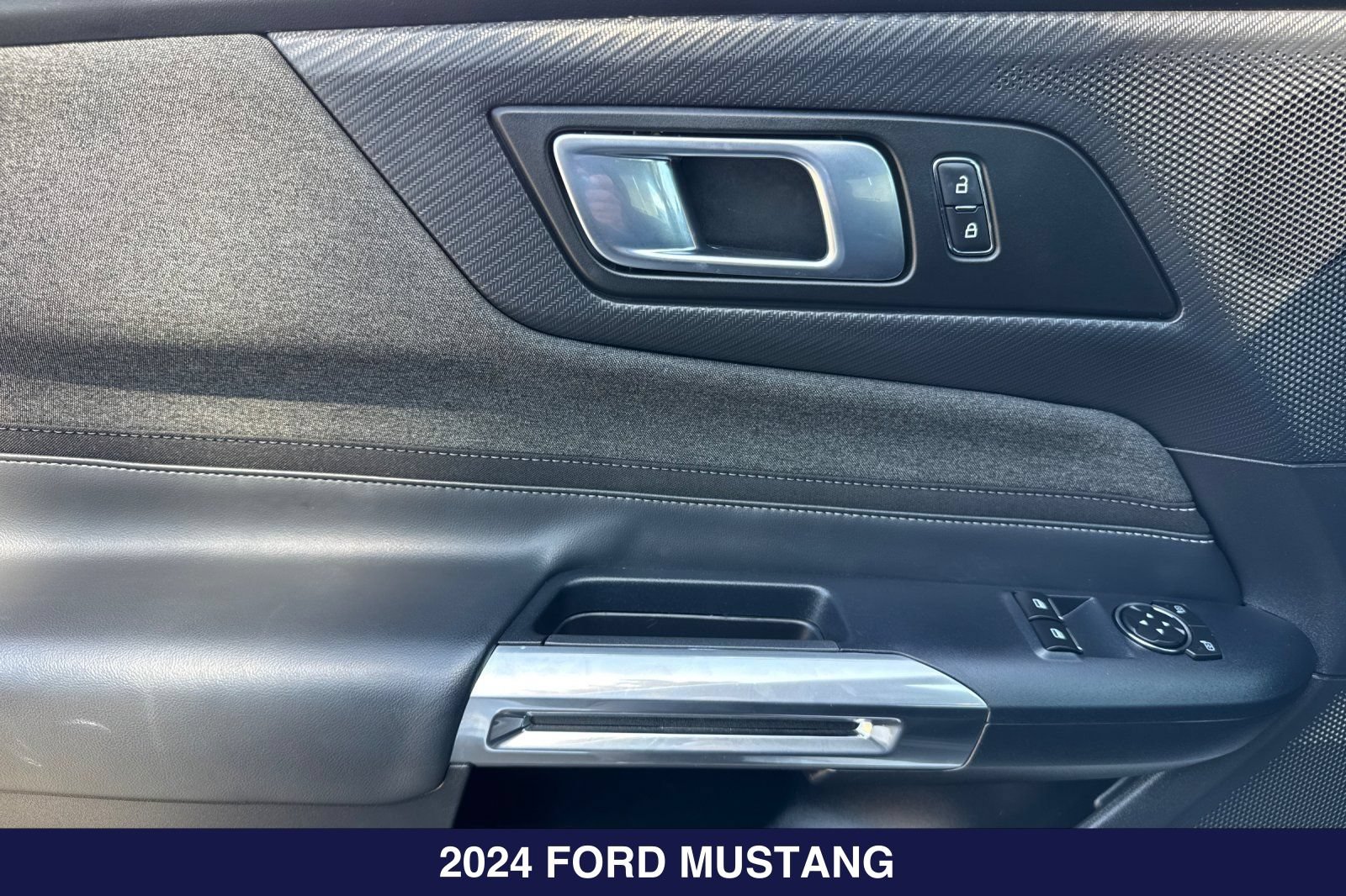 Certified 2024 Ford Mustang Coupe RWD image 12