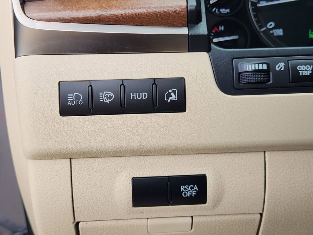 Used 2017 Lexus LX 570 4WD w/ Luxury Package image 22